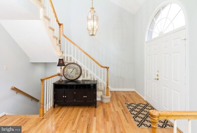 12257 Tildenwood Dr, Rockville, MD 20852 - photo 5