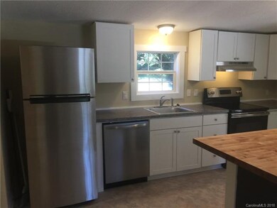 70 Nix Rd, Hendersonville, NC 28792 - photo 6