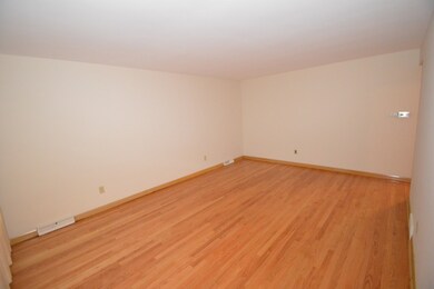 821 Westchester Blvd, Westchester, IL 60154 - photo 3