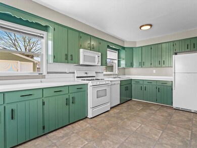 3231 Vine Ave SE, Cedar Rapids, IA 52403 - photo 7