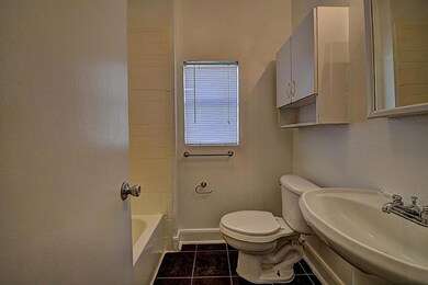 1526 California St unit 2, Houston, TX 77006 - photo 4