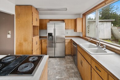 9307 Mtn Ash Cir W, University Place, WA 98467 - photo 6