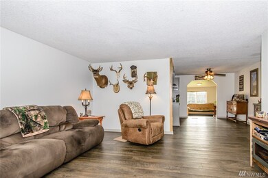 1015 NW Kingsview Ct, Yelm, WA 98597 - photo 7