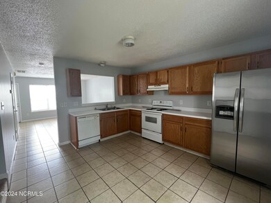 344 Bracken Place, Jacksonville, NC 28540 - photo 3