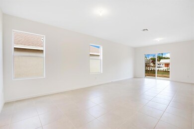 Lot 7 2458 model-6