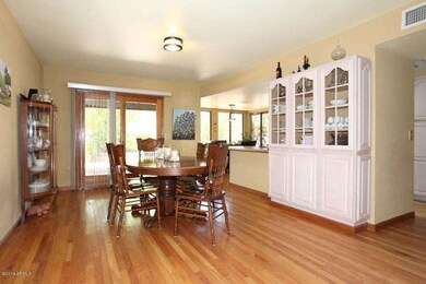Dining Room2