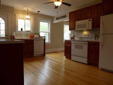 11 Maple St, Whitinsville, MA 01588 - photo 5