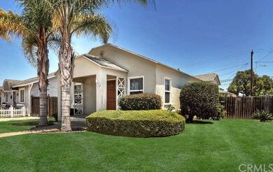 Charming upgraded front house with 3 bedrooms & 1 