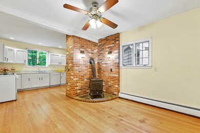 20 Willow St, Newton Center, MA 02459 - photo 5