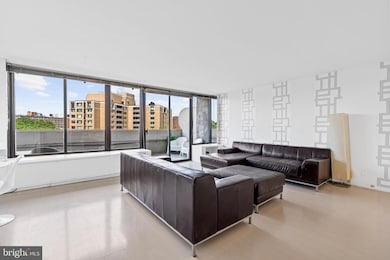 Watergate East Residences unit 708-N, Washington, DC 20037 - photo 4