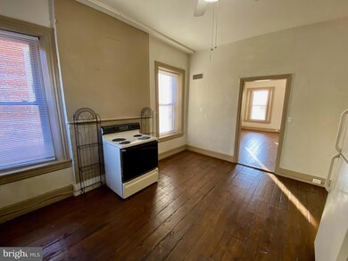 40 S Main St unit 3, Chambersburg, PA 17201 - photo 4