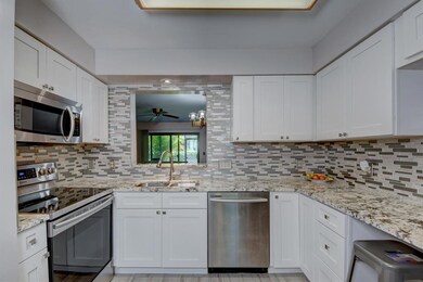 2070 Colonial Rd Unit 3 Fort-large-022-0