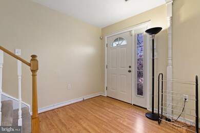 11366 Laurelwalk Dr, Laurel, MD 20708 - photo 2