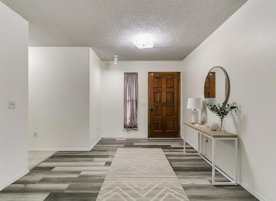 3104 N Pinecrest Dr, Bethany, OK 73008 - photo 3