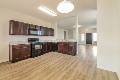 1311 Mallard Cove, Ennis, TX 75119 - photo 5