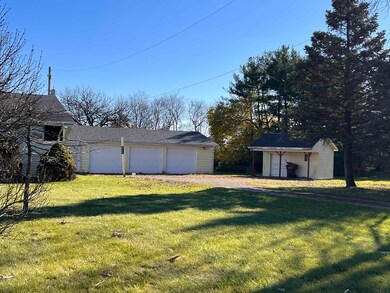 6128 Schwartz Rd, Fort Wayne, IN 46835 - photo 2