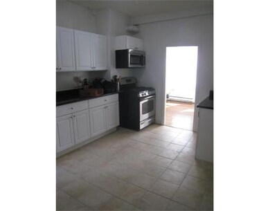 164 Endicott St unit 4, Boston, MA 02113 - photo 2