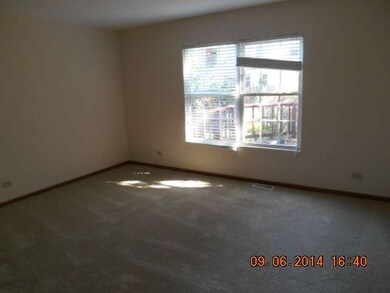 1608 Estate Cir, Naperville, IL 60565 - photo 7