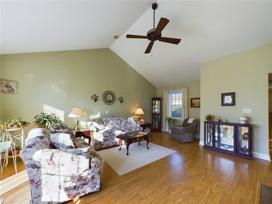 224 Corey Ln, Middletown, RI 02842 - photo 4