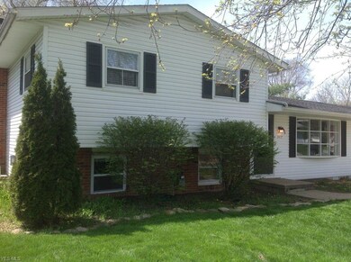 3417 Briardale Dr NW, Massillon, OH 44646 - photo 2