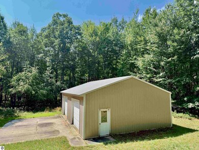 16121 130th Ave, Le Roy, MI 49655 - photo 4