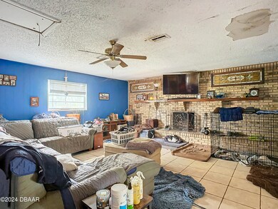 2517 Royal Palm Drive-27