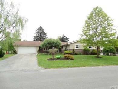 6064 Shepherd Hills Ave, Allentown, PA 18106 - photo 2