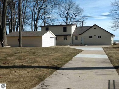 214 N Huron Rd, Au Gres, MI 48703 - photo 4