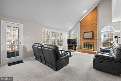 9054 Northedge Dr, Springfield, VA 22153 - photo 7