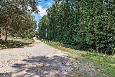 474 Lewis Dr, Gumlog, GA 30553 - photo 4