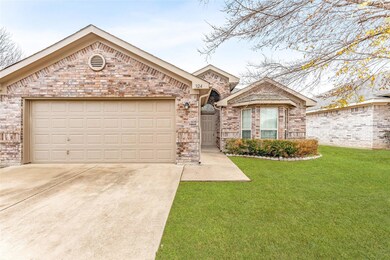 324 Sardius Blvd, Granbury, TX 76049 - photo 2