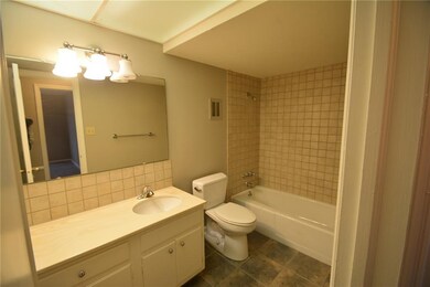 8503 Canterbury Square W unit A, Indianapolis, IN 46260 - photo 7