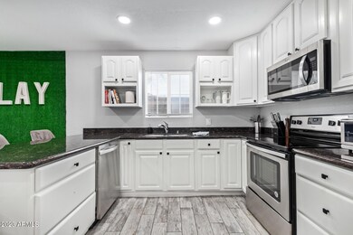 Bright Kitchen