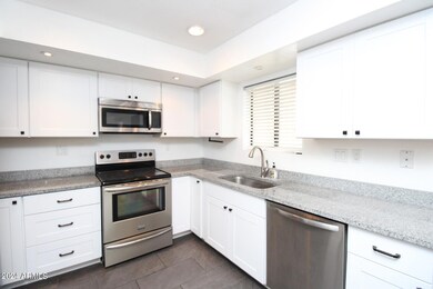 3635 N 37th St unit 6, Phoenix, AZ 85018 - photo 3