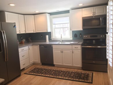 39 School St, Lincoln, NH 03251 - photo 3