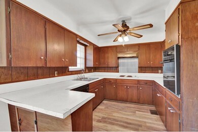 1100 Cortez St, Denison, TX 75020 - photo 6