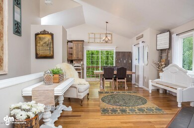 Upstairs Living Room 9197-SMALL