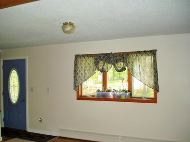 414 Nadine Rd, Pembroke, NH 03275 - photo 7