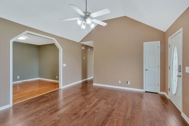 122 Lorien Cir, Shelbyville, TN 37160 - photo 5