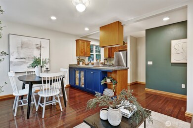 9005 Fremont Ave N unit A, Seattle, WA 98103 - photo 3