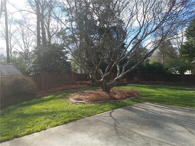 PRIVATE COURTYARD, REAR YARD WITH BEAUTIFUL LANDSC