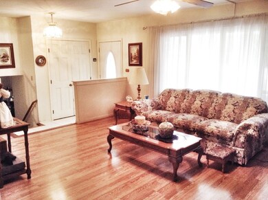 1175 Pleasant Ct, Batavia, IL 60510 - photo 4