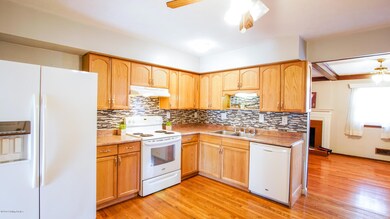 7912 Cortland Dr, Louisville, KY 40228 - photo 7