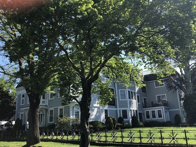 425 Elm St unit 4, South Dartmouth, MA 02748 - photo 2