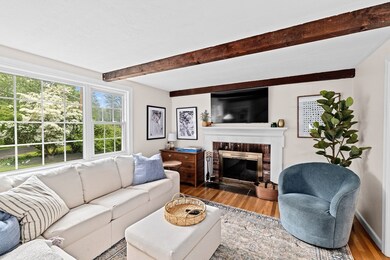 106 Weir St, Hingham, MA 02043 - photo 6