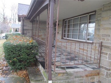 2119 Pine Ridge Dr, Wickliffe, OH 44092 - photo 3