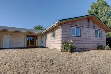 609 Kings Ct, Central Point, OR 97502 - photo 3