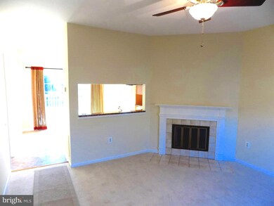 7225 Stover Dr, Alexandria, VA 22306 - photo 3