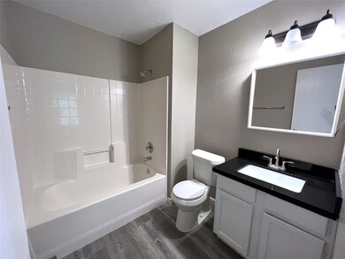 8708 Seven Oaks Ln, Denton, TX 76210 - photo 7