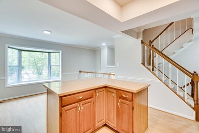 9614 Blake Ln, Fairfax, VA 22031 - photo 7
